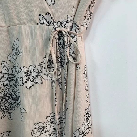 Lush blush floral wrap mini dress size M - Picture 6 of 6
